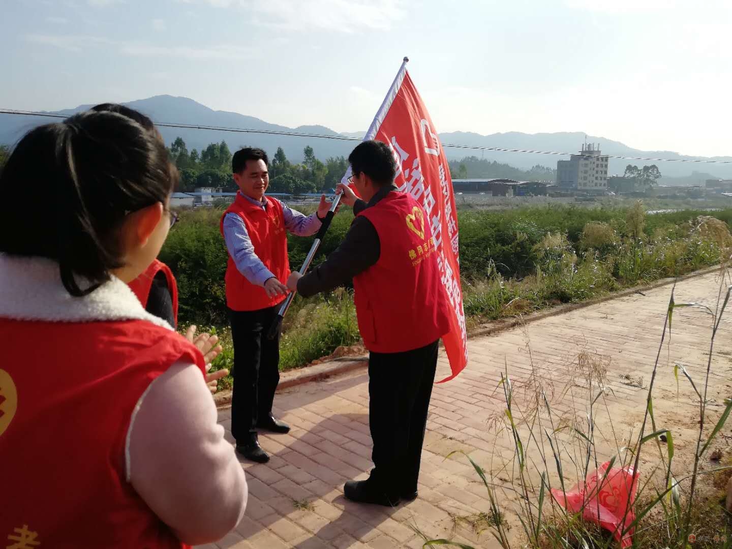 关爱潖江,保护母亲河 12.5国际志愿者日纪念活动