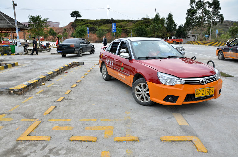 佛冈县政府门户网站--驾考新规下月实行,国庆期间驾考暂停