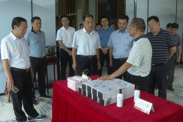 佛冈党政考察团赴韶关市翁源县参观学习乡村振兴工作