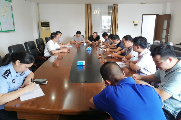 佛冈召开国道106线县城段创文专项整治工作会