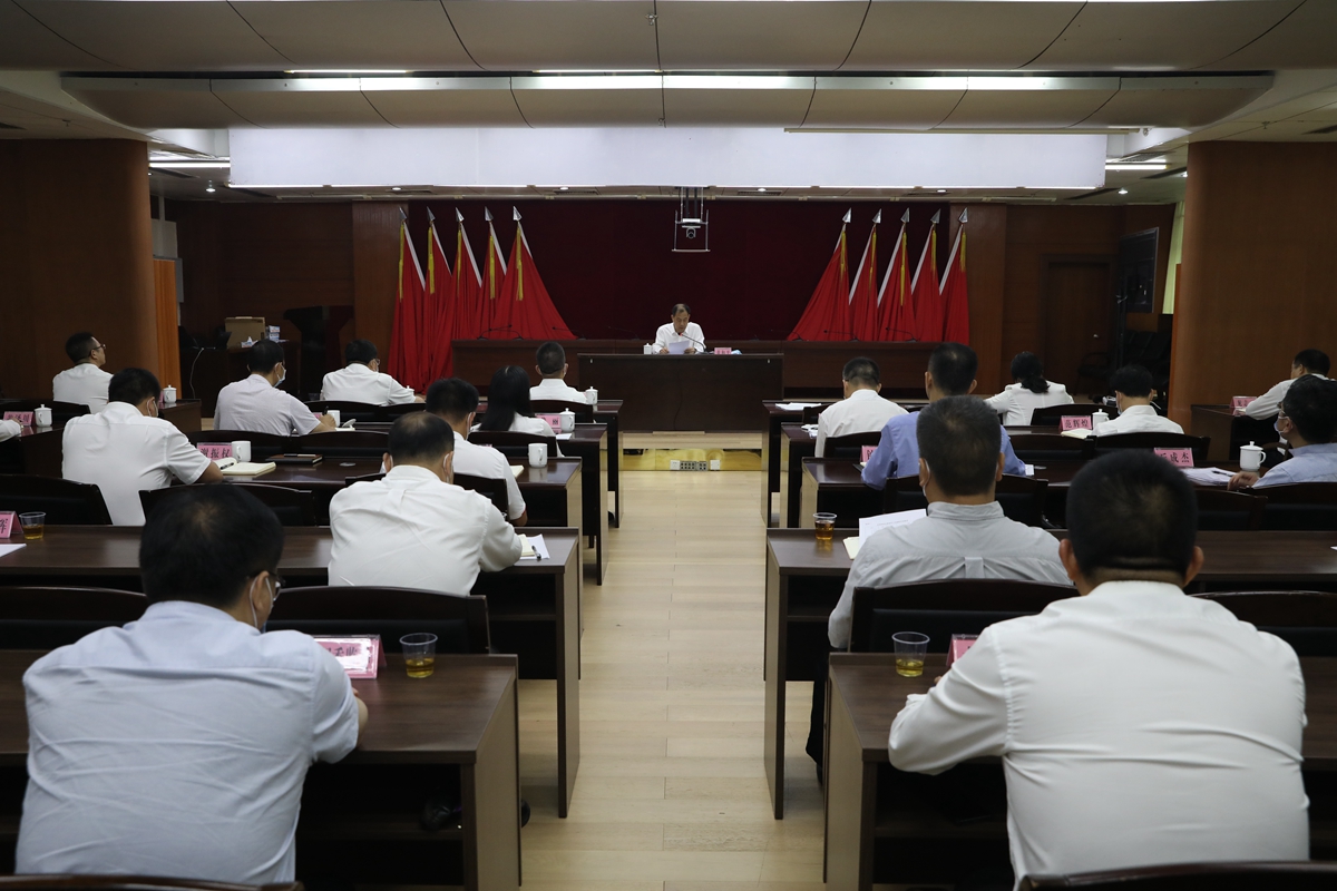 佛冈组织收听收看省、市学习研讨《习近平谈治国理政》开班动员电视电话会议