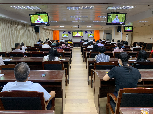 市人大常委会举办廉政道德大讲堂活动
