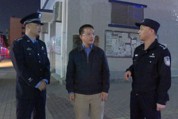 县长蔡旭东检查道路交通安全工作