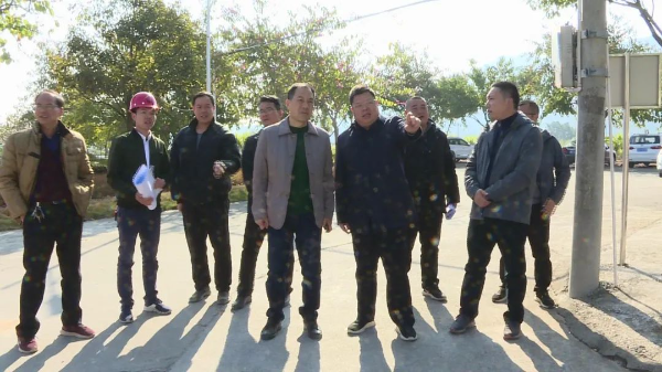 县委书记董和平率队调研佛冈水果省级现代农业产业园及乡村振兴示范带建设工作