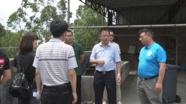 县长蔡旭东率队到龙山镇督导检查企业安全生产、汛期地质灾害隐患点排查治理和农业蔬菜基地建设等工作