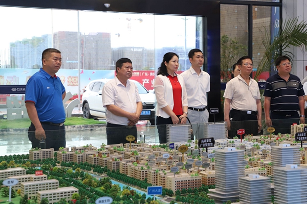 韶关乐昌市政协考察组到佛冈考察园区建设工作