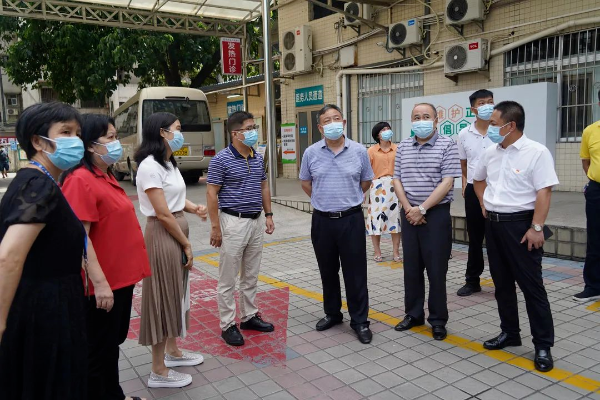 市人大常委会党组书记、常务副主任曾贤林赴佛冈开展“更好发挥人大代表作用”活动