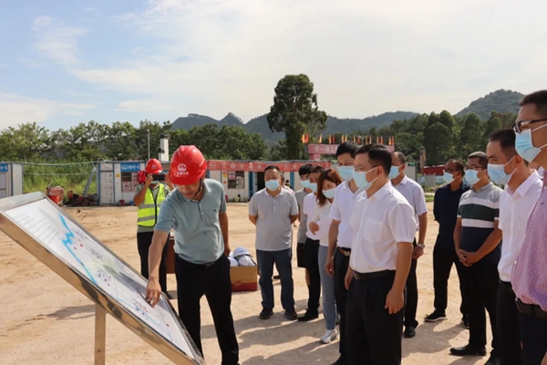 县委副书记、代县长江红平率队调研佛冈工业园区规划建设和企业发展情况