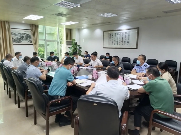 江红平主持召开县政府第十五届92次常务会议