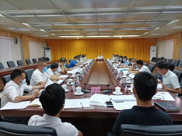 县委副书记、县长江红平主持召开全县重点建设项目推进会议