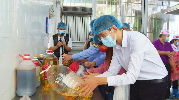 积极探索食品安全共建共治新模式  切实提升群众安全感和满意度1.jpg