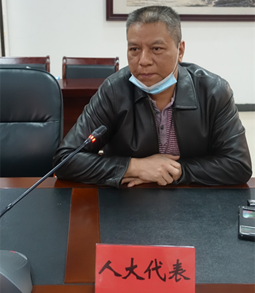 活动现场,镇长李国杰就2021年石角镇民生实事项目完成情况进行专题