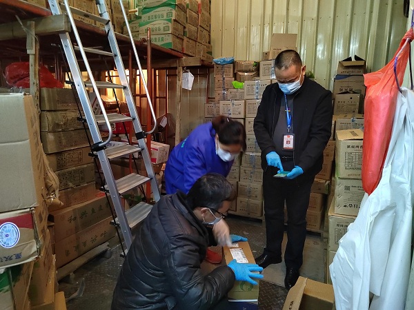 佛冈县市场监管局开展节前疫情防控和安全监管检查工作3.jpg