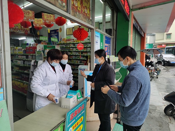 佛冈县市场监管局全力筑牢疫情防控安全屏障2.jpg