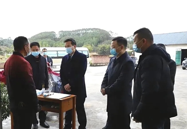 县委书记潘国标，县长江红平率队调研督导佛冈疫情防控、“两站两员”及安全生产工作