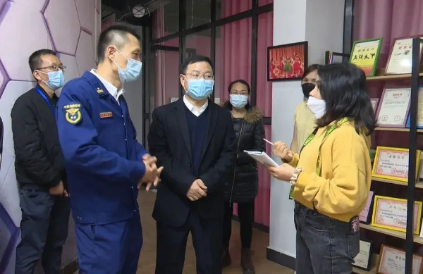 县委副书记、县长江红平率队督导检查重点场所和重点区域消防安全工作