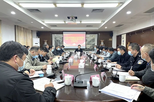 佛冈召开省运会佛冈筹委会市容市貌组暨国道106线路域环境综合整治工作动员会