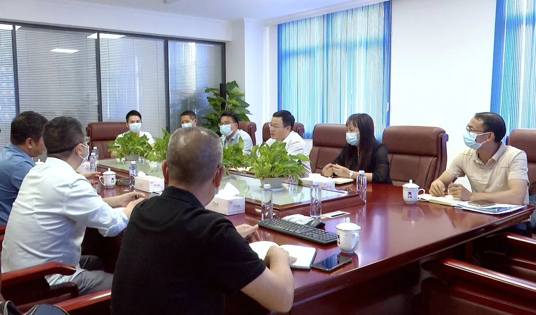 县委副书记、县长江红平到广东松峰股份有限公司调研