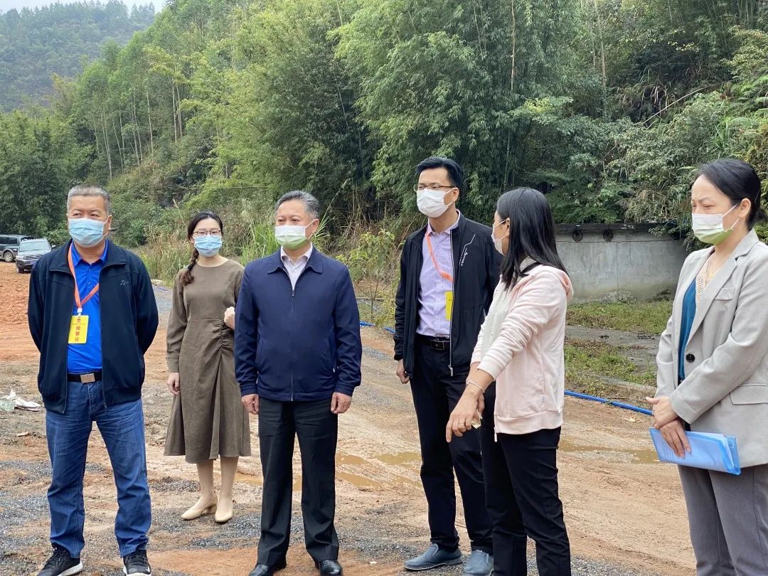 县人大调研组开展国有自然资源资产管理情况专题调研