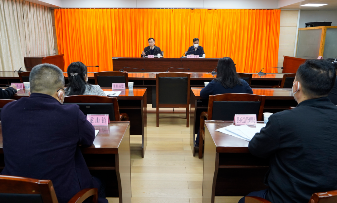 佛冈：全力以赴抓好岁末年初安全生产工作，确保群众欢乐祥和过节