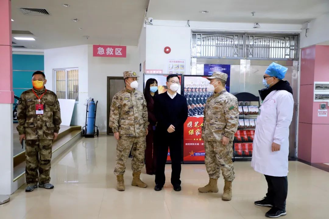 县长江红平督导检查征兵体检工作