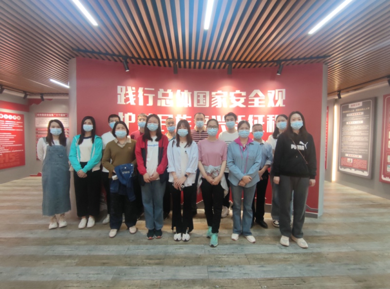 c9e8793ec890f54426e69c63b3b45af.jpg
