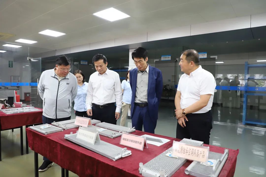 清远市政协主席姚楚旋率队到佛冈调研委员企业