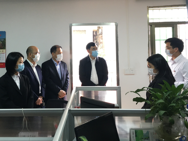省司法厅党委书记陈旭东到佛冈督导检查疫情防控工作