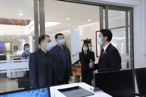县委书记董和平到县法院、县检察院调研指导工作