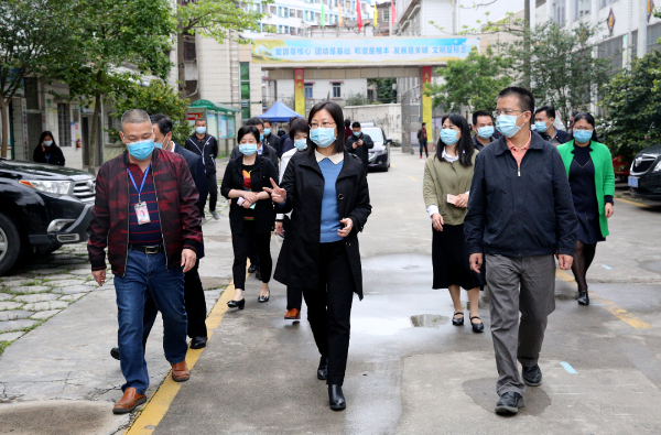 副市长邵军到佛冈检查指导复学复课准备工作
