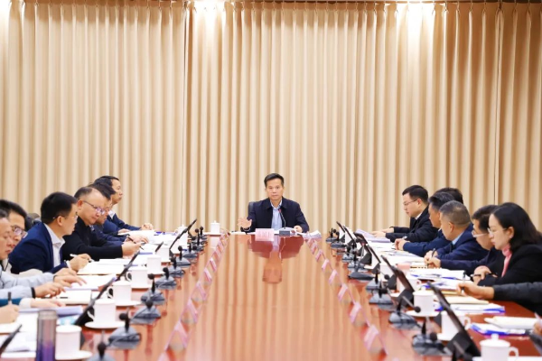 县委书记、县“百千万工程”指挥部总指挥潘国标主持召开2024年县“百千万工程”指挥部第十九次会议
