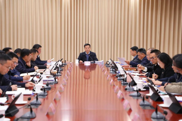 县委书记潘国标主持召开县委十四届第87次常委会（扩大）会议