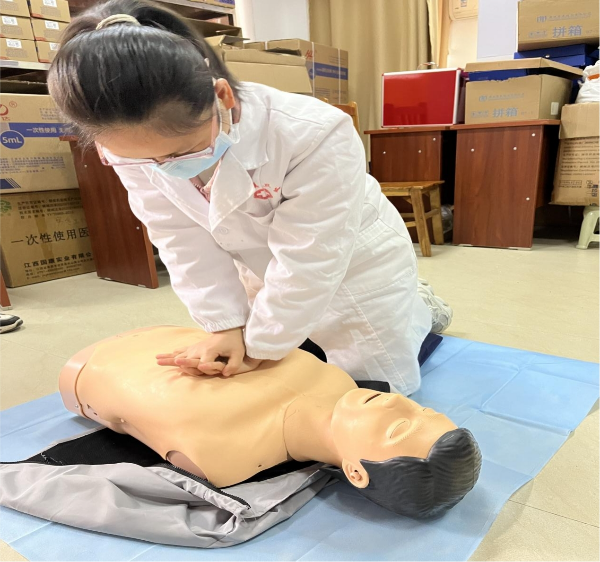 龙山心肺复苏2.jpg