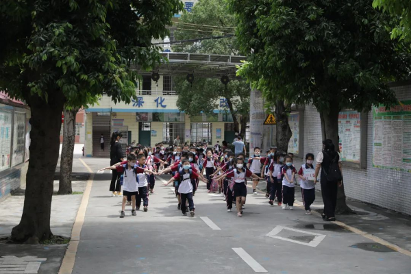 佛冈2020年春季学期第三批学生正式返校复学