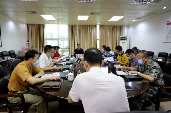 县委书记董和平主持召开县委十三届第107次常委会会议