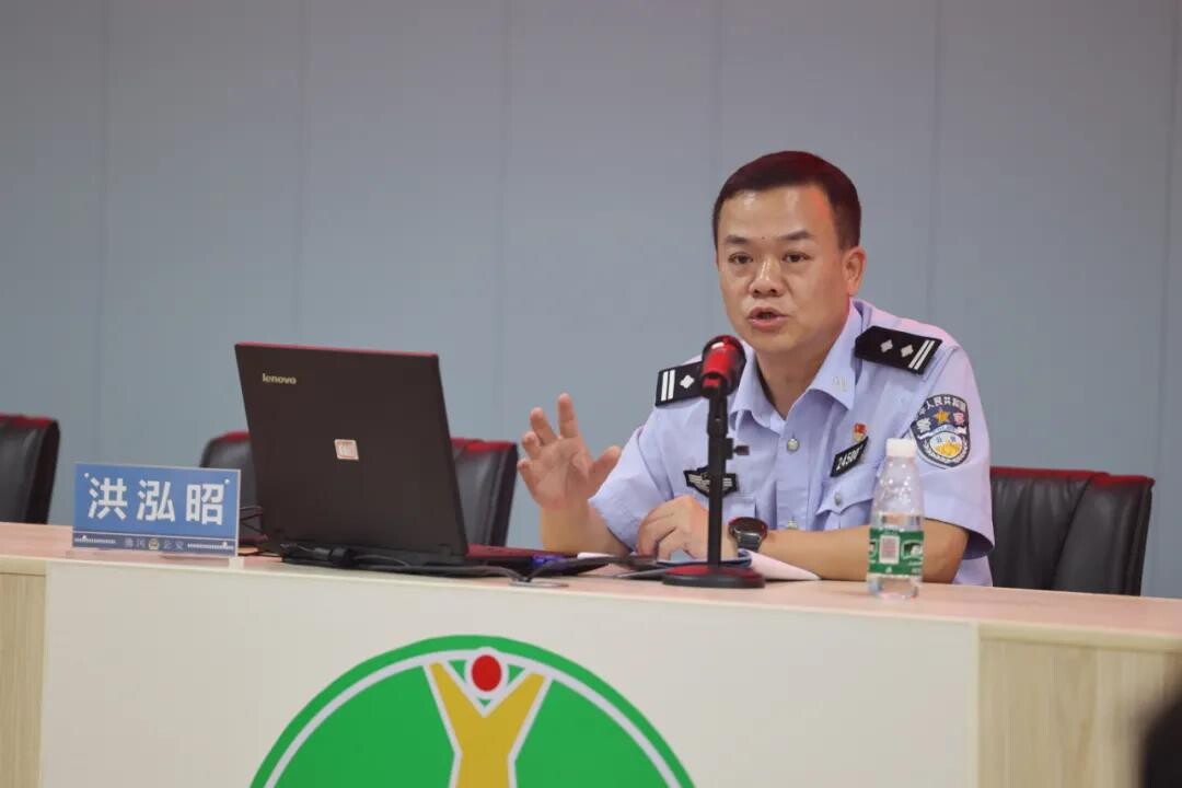 开讲啦~~佛冈县公安局到学校开展全民反诈宣讲课