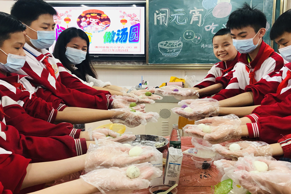 振兴小学闹元宵 (1)_副本.jpg