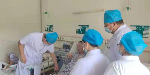 人医帮扶2.jpg