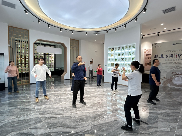 图片9.jpg